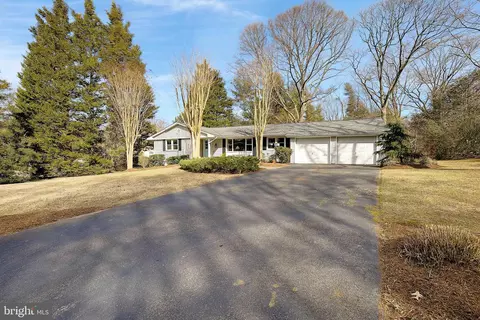 Exterior - 1033 Ulmstead Cir, Arnold, MD 21012 photo 6 of 14