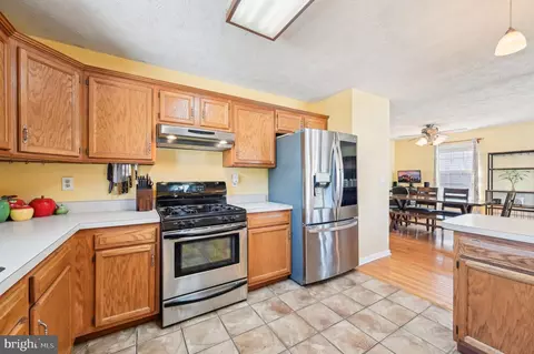 Kitchen - 985 10th St, Pasadena, MD 21122 photo 2 of 5