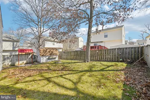 Exterior - 985 10th St, Pasadena, MD 21122 photo 4 of 11