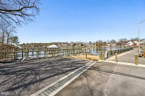 Exterior - 985 10th St, Pasadena, MD 21122 photo 11 of 11