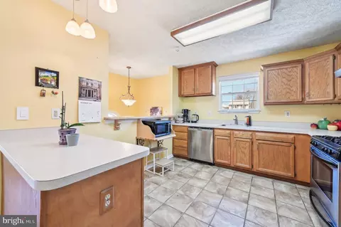 Kitchen - 985 10th St, Pasadena, MD 21122 photo 3 of 5
