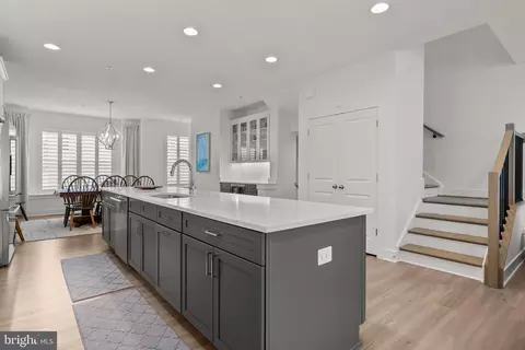Entry Way - 286 Alluvium Dr, Laurel, MD 20724 photo 3 of 7