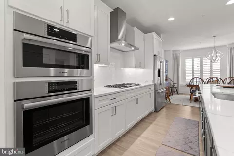 Kitchen - 286 Alluvium Dr, Laurel, MD 20724 photo 3 of 4