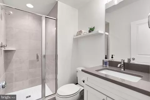 Bath - 286 Alluvium Dr, Laurel, MD 20724 photo 2 of 2