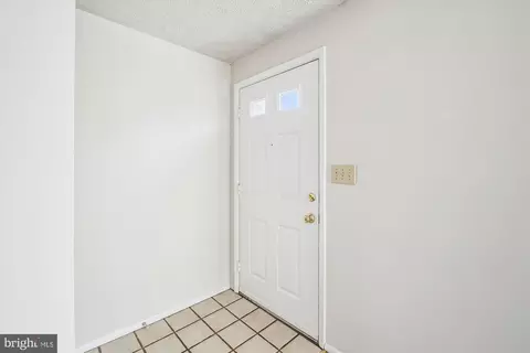 Entry Way - 1474 Gesna Dr, Hanover, MD 21076 photo 2 of 3