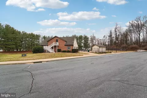 3477 Old Crown Dr, Pasadena, MD 21122 photo 41