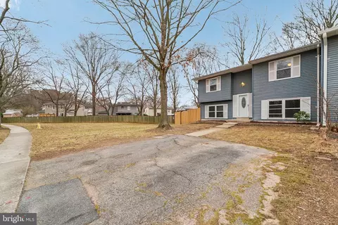 3477 Old Crown Dr, Pasadena, MD 21122 photo 3