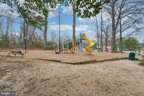 3477 Old Crown Dr, Pasadena, MD 21122 photo 46