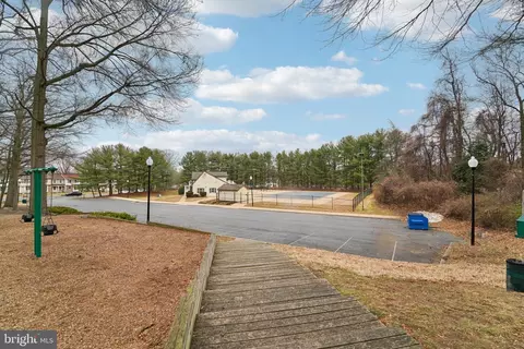 3477 Old Crown Dr, Pasadena, MD 21122 photo 47