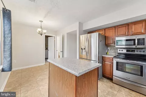 3477 Old Crown Dr, Pasadena, MD 21122 photo 15