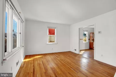 319 6th Ave, Baltimore, MD 21225 photo 5