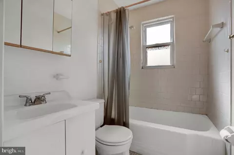 319 6th Ave, Baltimore, MD 21225 photo 17