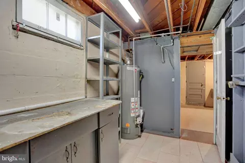 319 6th Ave, Baltimore, MD 21225 photo 39