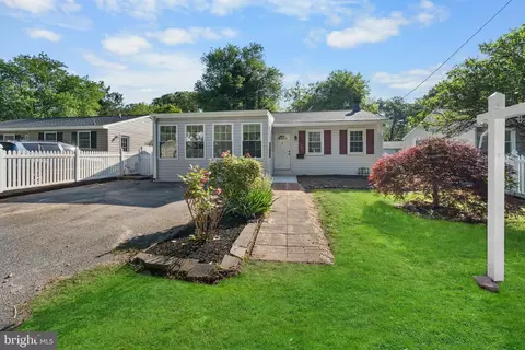 205 Catalfa Ave, Pasadena, MD 21122
