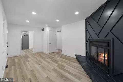 Living - 205 Catalfa Ave, Pasadena, MD 21122 photo 2 of 2