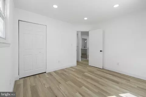 Entry Way - 205 Catalfa Ave, Pasadena, MD 21122 photo 6 of 9