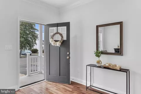 Entry Way - 182 Carroll Rd, Pasadena, MD 21122 photo 1 of 12