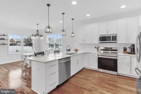Kitchen - 182 Carroll Rd, Pasadena, MD 21122 photo 1 of 2
