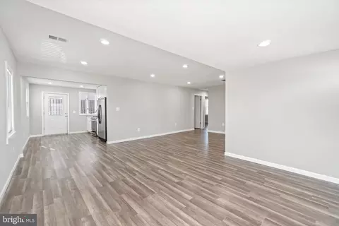803 202nd St, Pasadena, MD 21122 photo 3