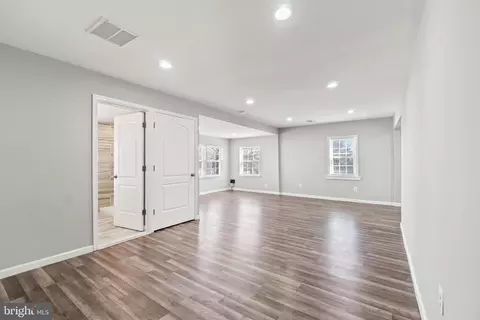 803 202nd St, Pasadena, MD 21122 photo 7