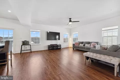 218 E Cedar Hill Ln, Brooklyn, MD 21225 photo 6