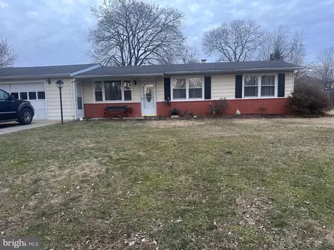 113 Denson Dr, Severn, MD 21144