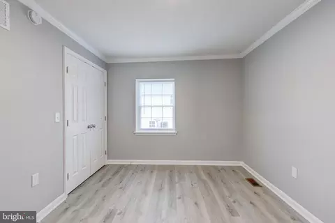 Bedroom - 8149 Hog Neck Rd, Pasadena, MD 21122 photo 2 of 2