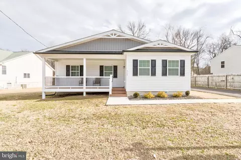 8149 Hog Neck Rd, Pasadena, MD 21122