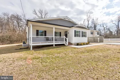 Exterior - 8149 Hog Neck Rd, Pasadena, MD 21122 photo 1 of 4
