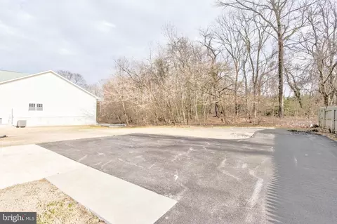 Exterior - 8149 Hog Neck Rd, Pasadena, MD 21122 photo 4 of 4