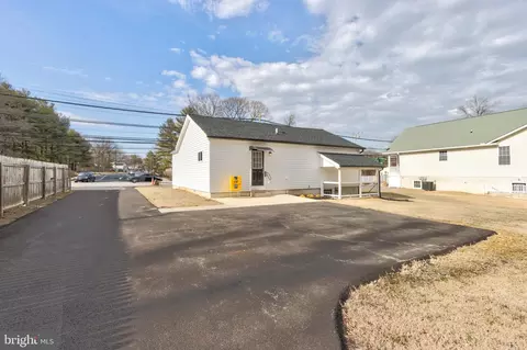 Exterior - 8149 Hog Neck Rd, Pasadena, MD 21122 photo 3 of 4