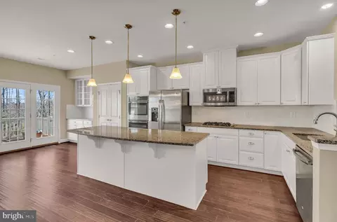 7621 Hamilton Xing, Hanover, MD 21076 photo 12