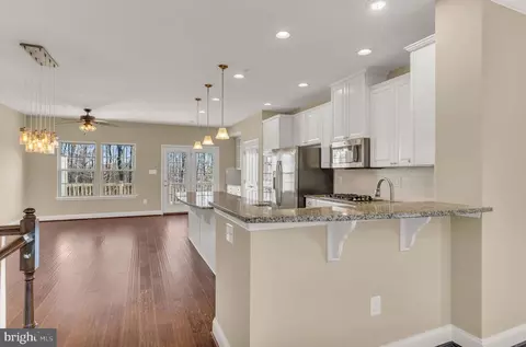 7621 Hamilton Xing, Hanover, MD 21076 photo 10