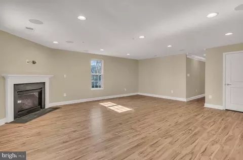 7621 Hamilton Xing, Hanover, MD 21076 photo 8