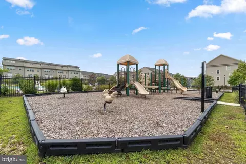 7621 Hamilton Xing, Hanover, MD 21076 photo 40