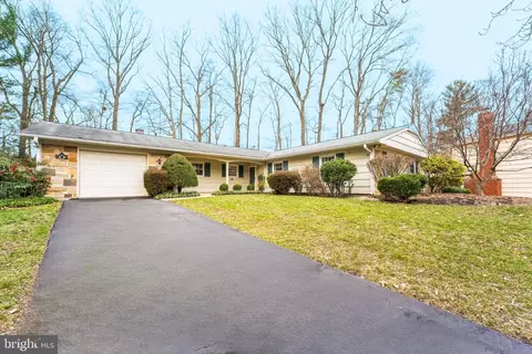 Exterior - 1725 Torrington Pl, Crofton, MD 21114 photo 1 of 2