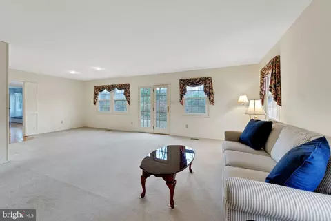 Living - 1725 Torrington Pl, Crofton, MD 21114 photo 1 of 3