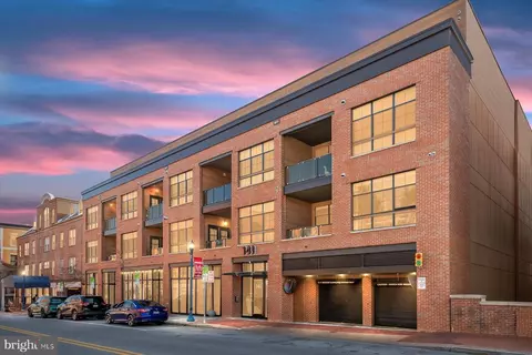 141 West St #206, Annapolis, MD 21401