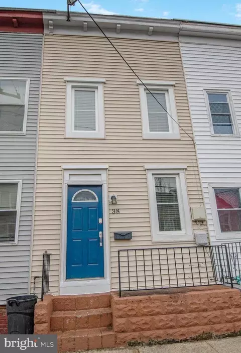 38 Pleasant St, Annapolis, MD 21401