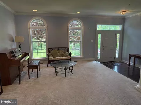 Entry Way - 2114 Split Creek Ln, Hanover, MD 21076 photo 2 of 4