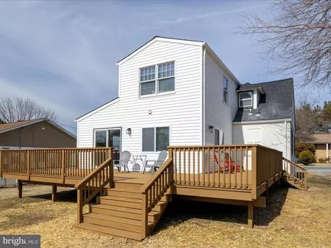 Exterior - 105 Huse Dr, Annapolis, MD 21403 photo 9 of 16