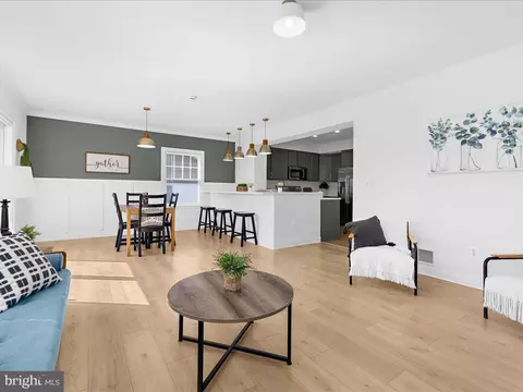 Living - 105 Huse Dr, Annapolis, MD 21403 photo 3 of 9