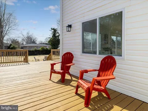 Exterior - 105 Huse Dr, Annapolis, MD 21403 photo 5 of 16