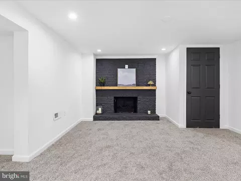 Living - 105 Huse Dr, Annapolis, MD 21403 photo 7 of 9