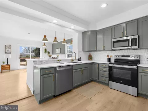 Kitchen - 105 Huse Dr, Annapolis, MD 21403 photo 3 of 5