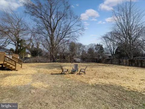Exterior - 105 Huse Dr, Annapolis, MD 21403 photo 10 of 16