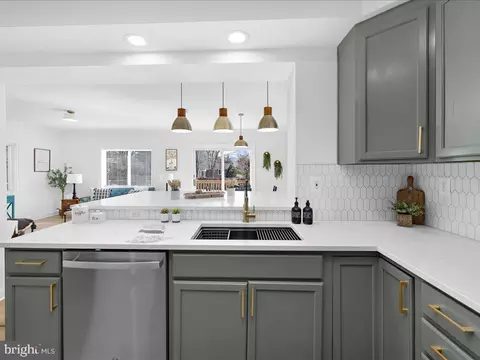 Kitchen - 105 Huse Dr, Annapolis, MD 21403 photo 2 of 5