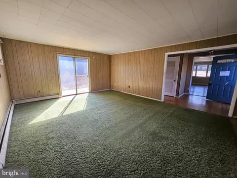 Living - 110 Woodside Rd, Riva, MD 21140 photo 1 of 6