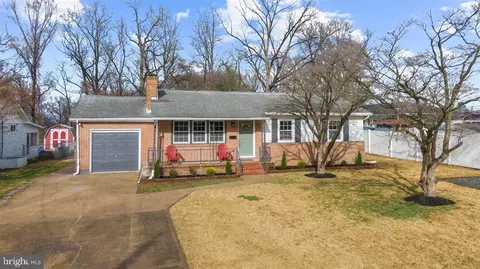 Exterior - 8411 Echo Dr, Pasadena, MD 21122 photo 2 of 8