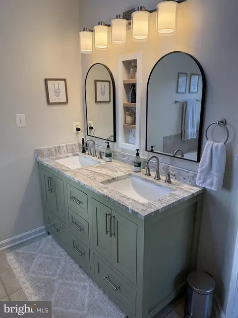Bath - 221 Braxton Way #221, Edgewater, MD 21037 photo 1 of 3